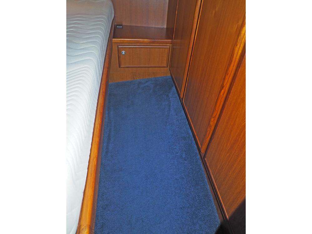 Aft cabin, Accommodation